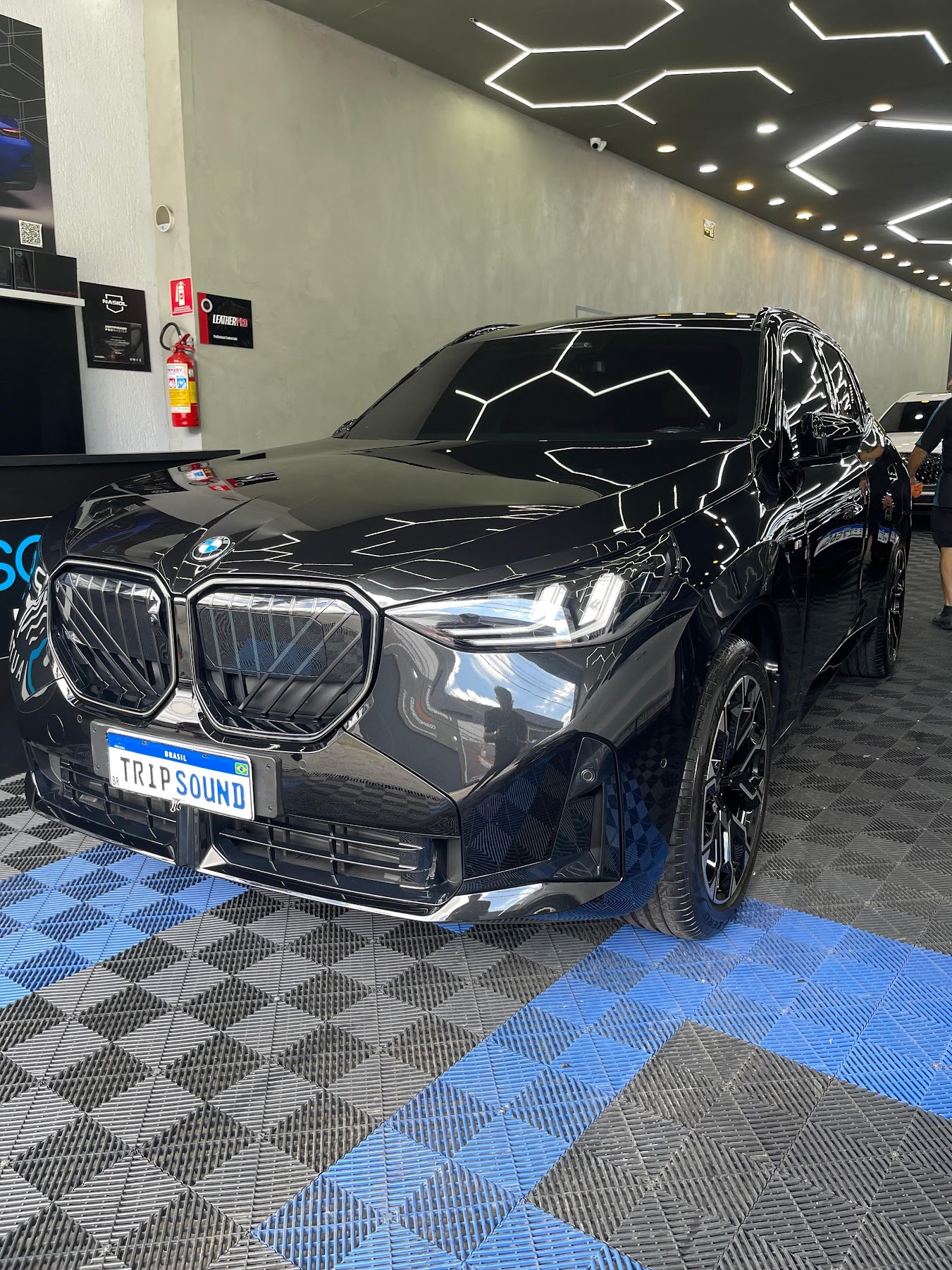 BMW com vitrificação Trip Sound
