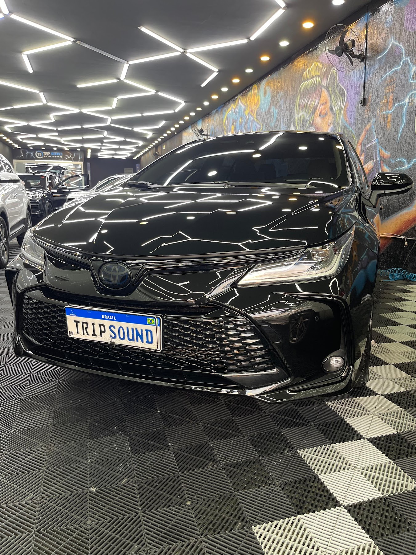 Toyota com vitrificação Trip Sound